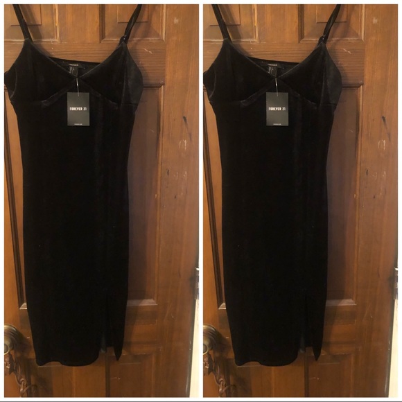 Black velvet dress - Picture 2 of 2